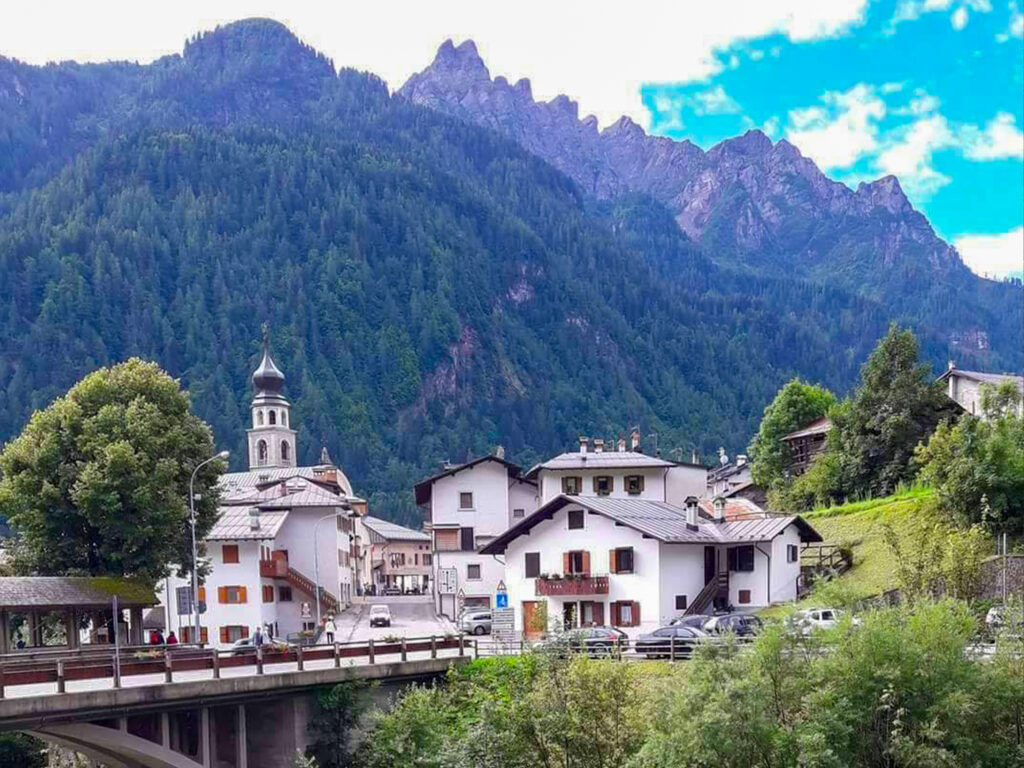 Agordino E Marmolada Passione Dolomiti